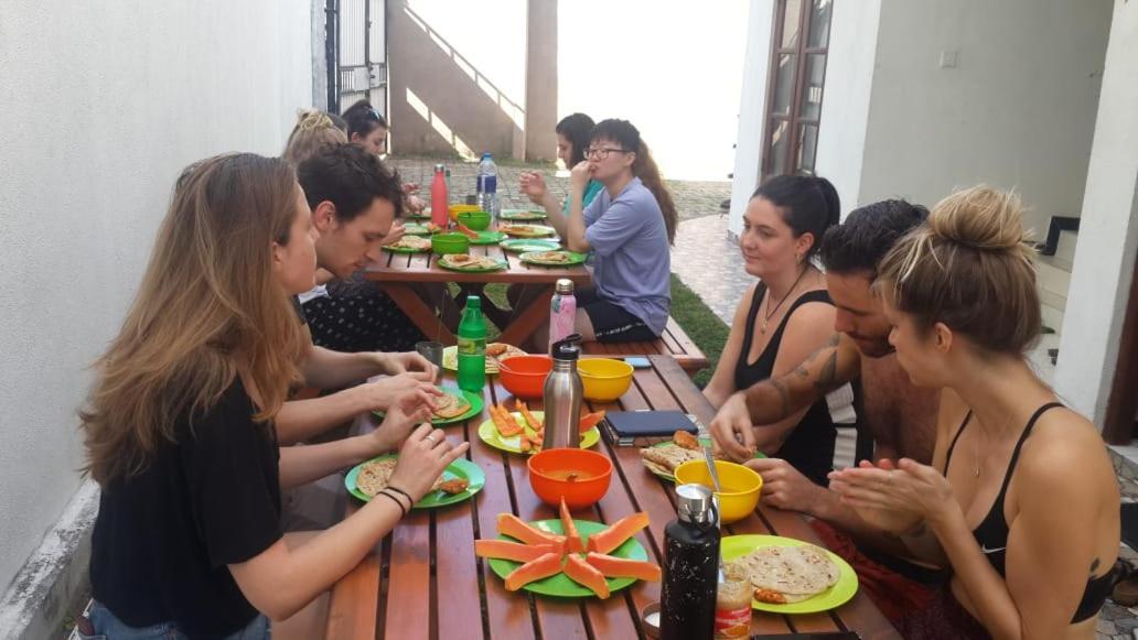 Bed & Bicycle Hostel Dehiwala-Mount Lavinia Εξωτερικό φωτογραφία